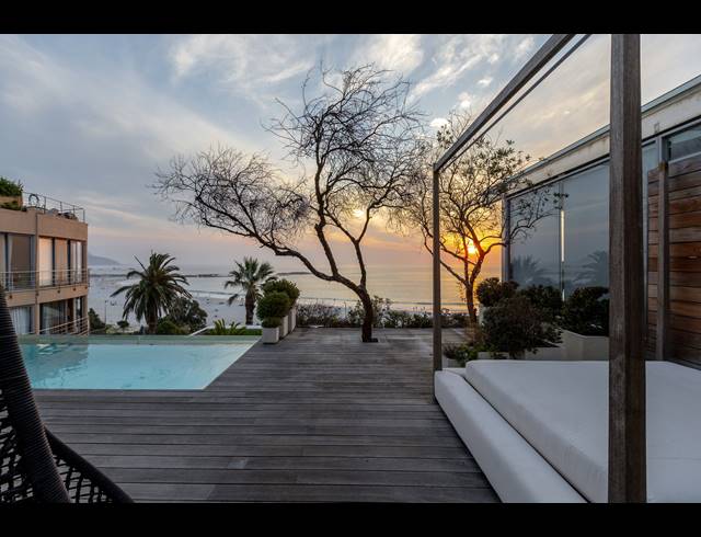 3 BEDROOM HOUSE TO LET IN CAMPS BAY